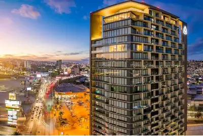 Image de ♤2b&2b at Adamant tower luxury. 75 inch Tv & A/C