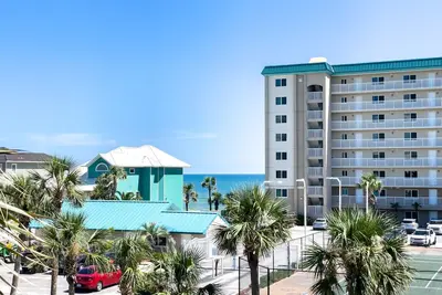 Image de 2 Bedroom +Bunk Condo