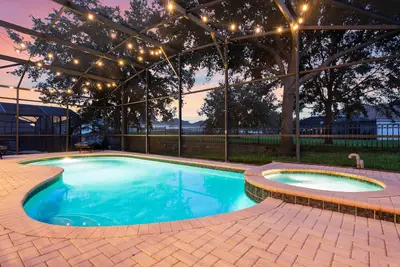 Image de Close to Parks/Windsor Hills/Private Pool & Spa/Game Room w Ps 5