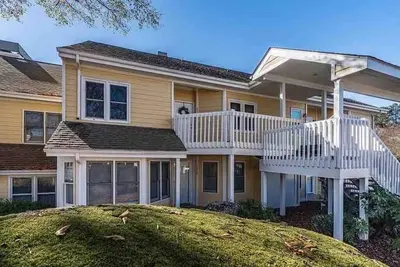 Image de ✨Gated ✨2 bed, 2 bath townhome close to downtown!