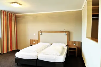 Image de Multi-bed room 215 - Ibs Meeting Center