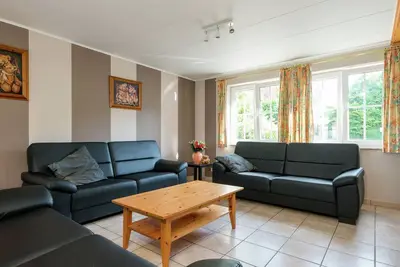 Image de Maison de vacances spacieuse Ă Chodes avec sauna