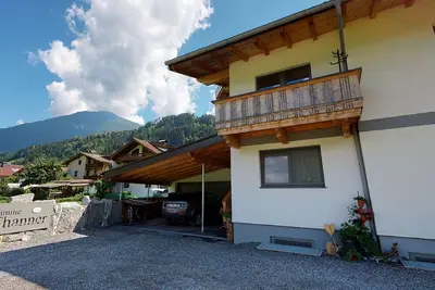 Image de Agréable appartement à Stumm avec jardin