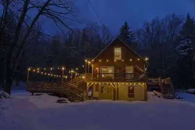 Image de Dream Stratton Forest Cabin w/Hot Tub & Fast WiFi