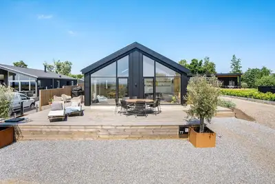 Image de Maison confortable de 4 chambres à.