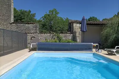 Image de Maison de campagne au calme avec piscine chauffée, proche nombreuses activités