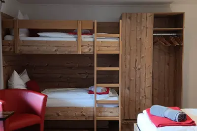 Image de Gästehaus HuberFour-bed room with balcony