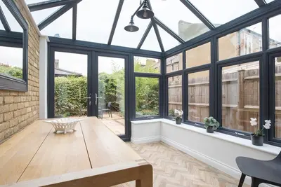 Image de Charming Home in Central Windsor w\/Private Garden