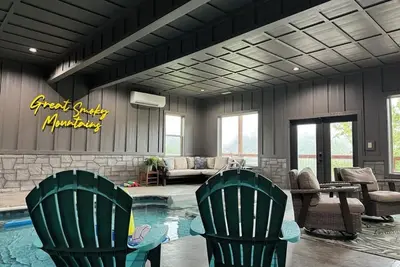 Image de Huge Pool Cabin with Spectacular Views - Last Minute Discounts!