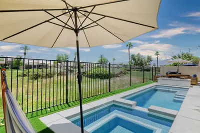 Image de Coachella Valley Getaway: Cal-King, Hiking, Pickleball, Golf, Swim