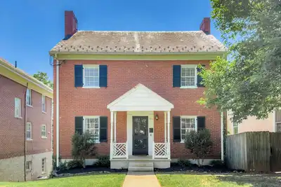 Image de Walk to Riverside Park, Splashpad, Trails + Dining, near Downtown Lynchburg!