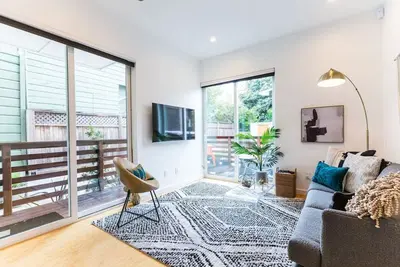 Image de Urban Oasis! Modern Mission-Bernal 2br, 30+ Nights