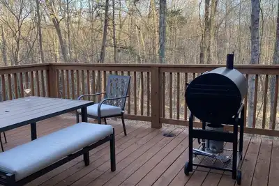 Image de New, Custom Bungalow on 1. 5 acres! 5 Minutes from State Park Marina!