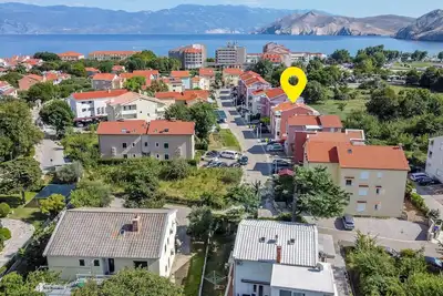 Image de Appartement de deux chambres avec le balcon Baska, Krk (A-19433-c)