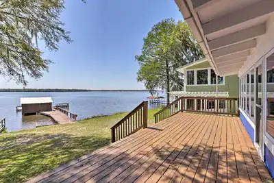 Image de Peaceful Escape w/ Boat Dock on Lake Talquin!