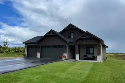 Image de New Donnelly Cabin w/ Hot Tub, Near Lake Cascade!