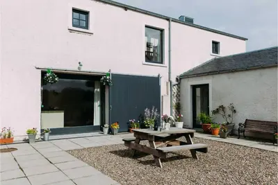 Image de Stunning barn conversion and Traditional cottage  on Family Farm - pet friendly