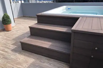 Image de New 3 floors Ph Loft, Private Jacuzzi, Wifi, A/C