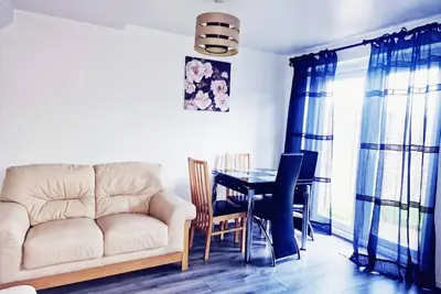 Image de Welcoming 2-bedroom home with free Wi-Fi & Parking