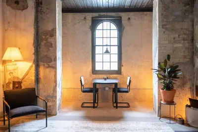 Image de Cozy Double Queen Apartment Close to Fiserv with Parking | Sleeps 4-5