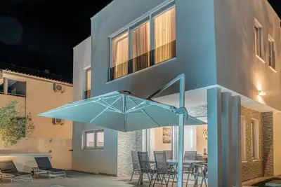 Image de 3 Bedroom Private vacation home in Vrsi