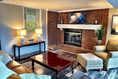 Image de Southern Charm Bungalow