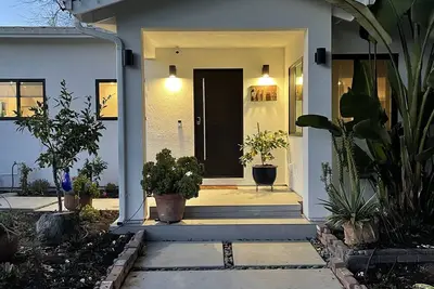 Image de A Flexcation Home to mix Work & Vacation in Silicon Valley!