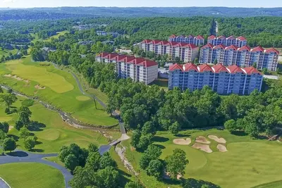 Image de Spacious 2105-sq-ft condo, 3-bedroom sleeps12, overlooking beautiful golf course