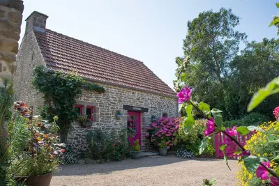 Image de country cottage 2 km from the sea.