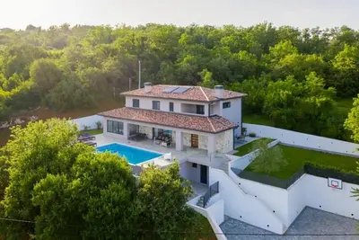 Image de Maison de vacances Sveta Marina pour 1 - 8 personnes avec 4 chambres à coucher - Maison de vacances