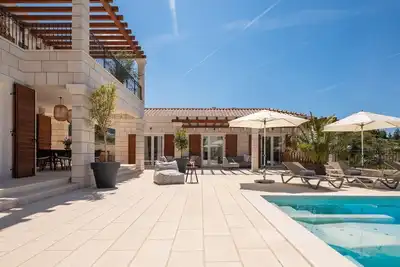 Image de Maison de vacances Tučepi pour 1 - 12 personnes avec 5 chambres à coucher - Maison de vacances