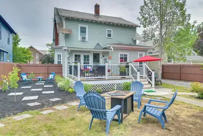 Image de Family-Friendly Glens Falls Home w/ Sun Porch