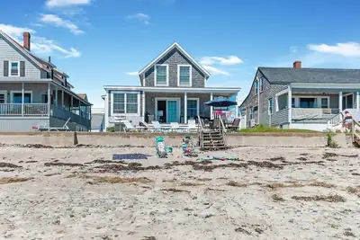 Image de Stunning Beachside Listing Directly On Wells Beach: 180 Degree Ocean/Beach Views