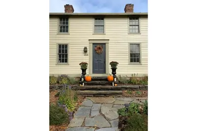 Image de Birch Suite- 2nd Floor Apartment with Kitchenette in front of Smith College