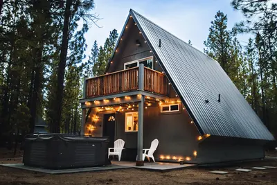 Image de Modern A-Frame Cabin close to Bend, Crater Lake, Mt Bachelor ski resort