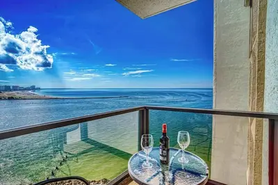 Image de Gorgeous 2/2 condo with fantastic views 1402