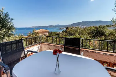 Image de Grifeu 6 Appartement lumineux avec terrasse et vue