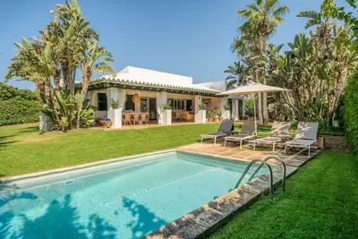 Image de Chalet Sa Boga avec piscine, jardin et Wi-Fi
