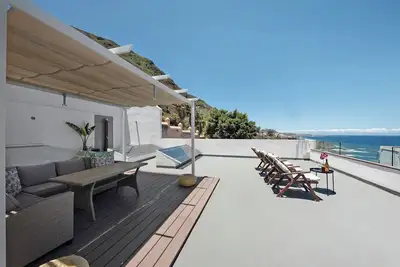 Image de \"Bella Home\", avec vue sur la mer, terrasses et Wi-Fi.