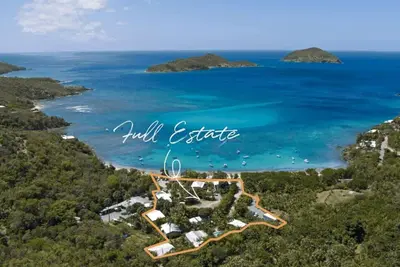 Image de Sleeps 36 - 18 Bedroom Beachfront Estate