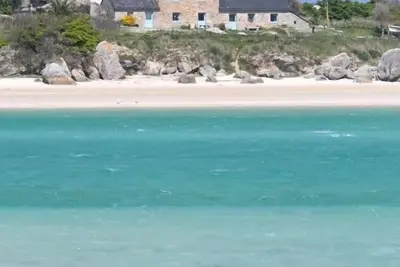 Charmante longère avec vue exceptionnelle sur la baie du Kernic