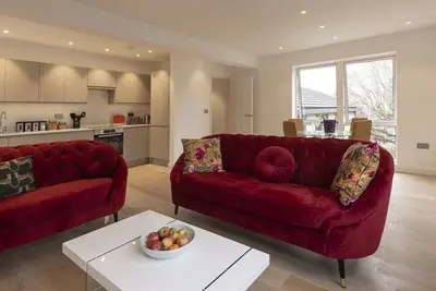 Image de Modern 2 Bed/2 Bath Apartment with Parking in Bath