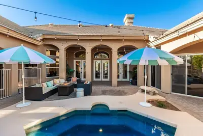 Image de Luxury Family Retreat with Resort-Style Amenities, Stay & Save