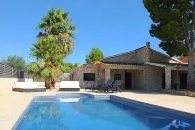 Image de Belle maison avec piscine privée, de plain-pied