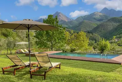 Image de Vue magnifique, élégante villa, piscine \"infinity\" privée, à pied du restaurant