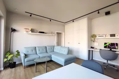 Image de Recently refurbished flat, very well connected and close to Mauerpark