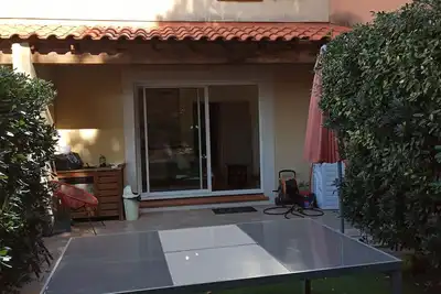 Image de 5-room villa in a 3-star residence with swimming pool, by the sea