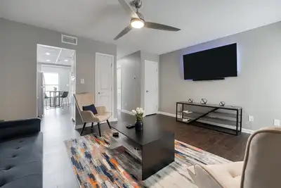 Image de Premium Townhome w/ 2 King Beds & Luxury Bathrooms