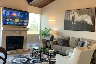 Image de Malibu Beach Condo near Paradise Cove Beach!