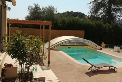 Image de Maison traditionnelle et fonctionnelle<br>Le calme absolu près de toutes commodités